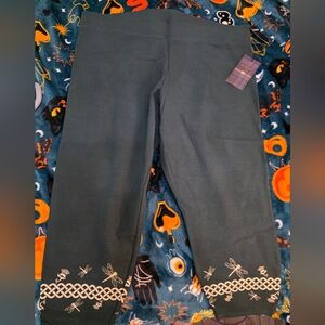 Outlander Dark Green Capri Leggings with Dragonfly Pattern